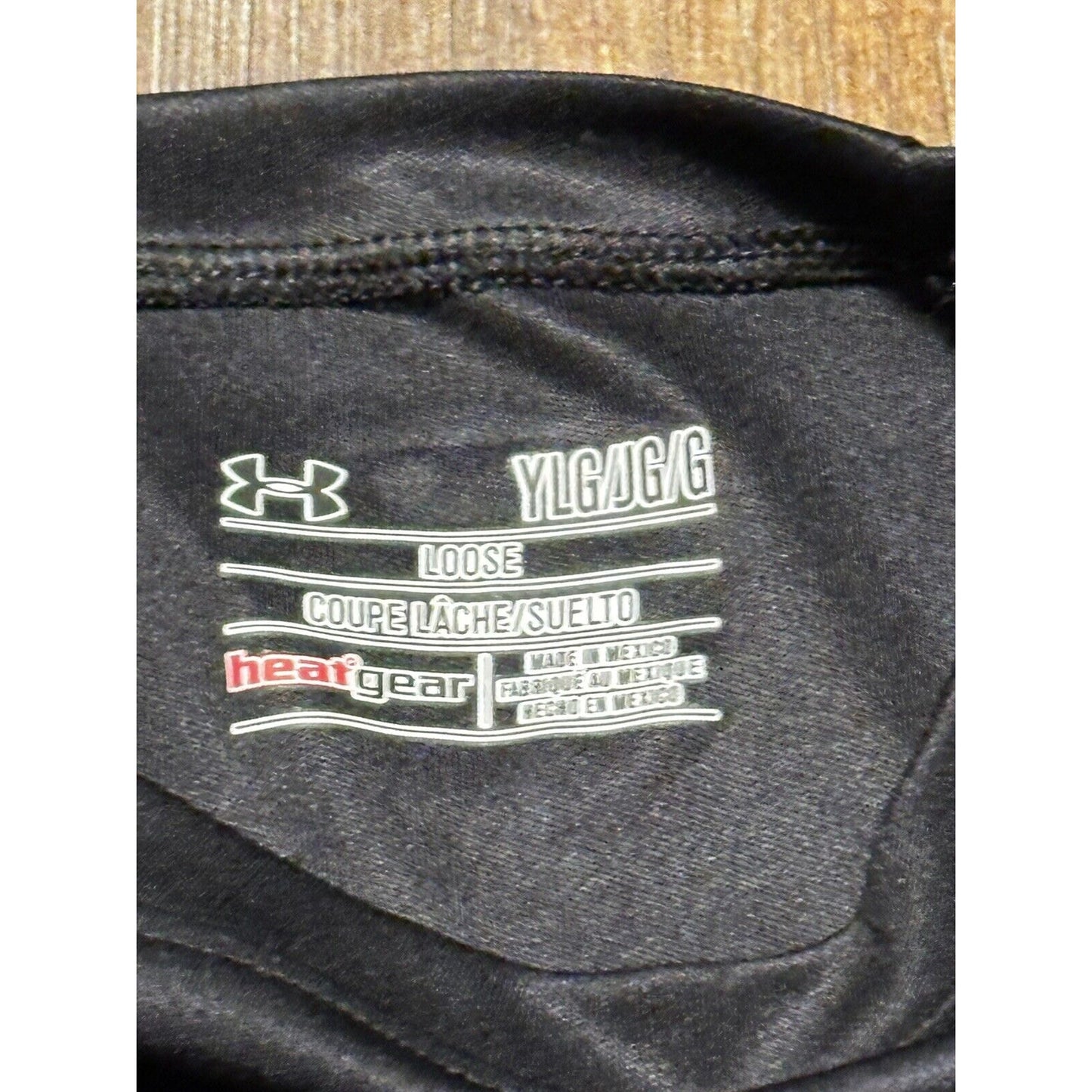 Under Armour Long Sleeve Active Shirt Size YL