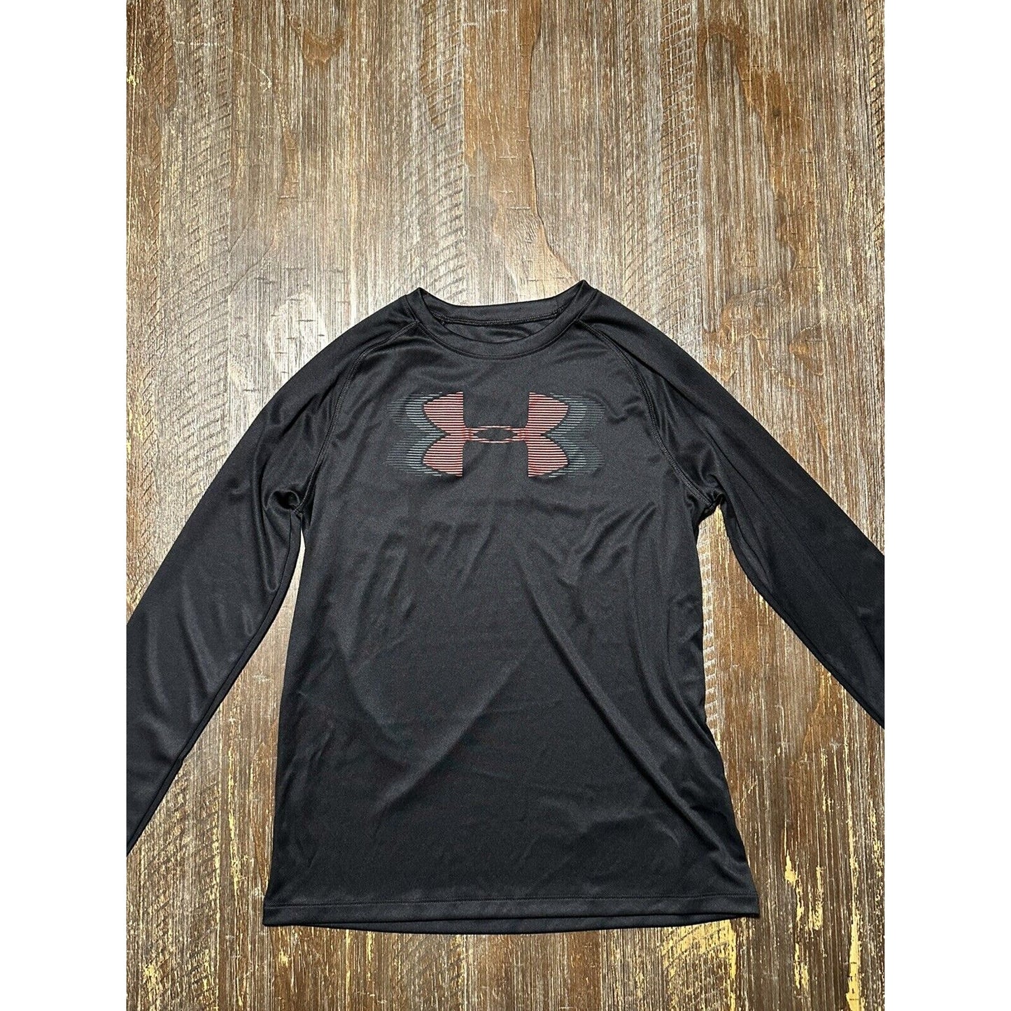 Under Armour Long Sleeve Active Shirt Size YL