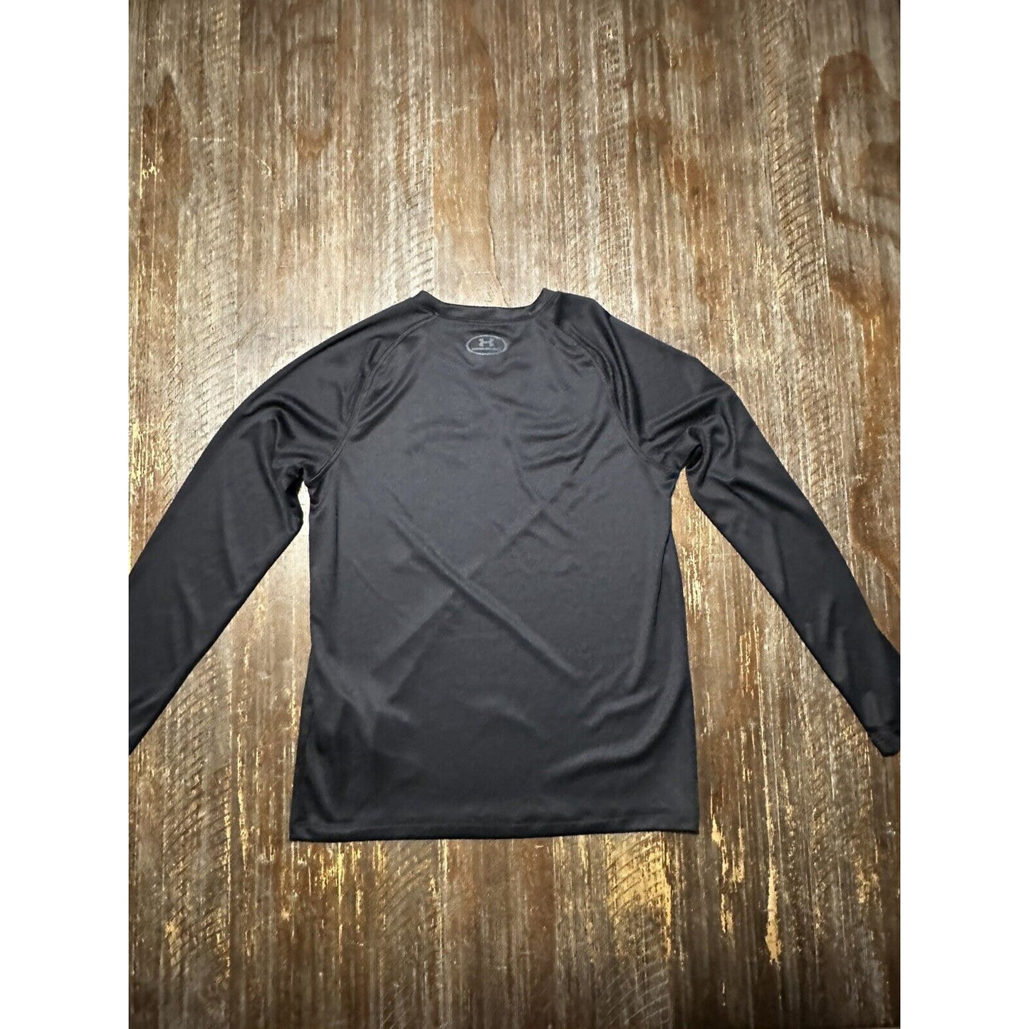 Under Armour Long Sleeve Active Shirt Size YL