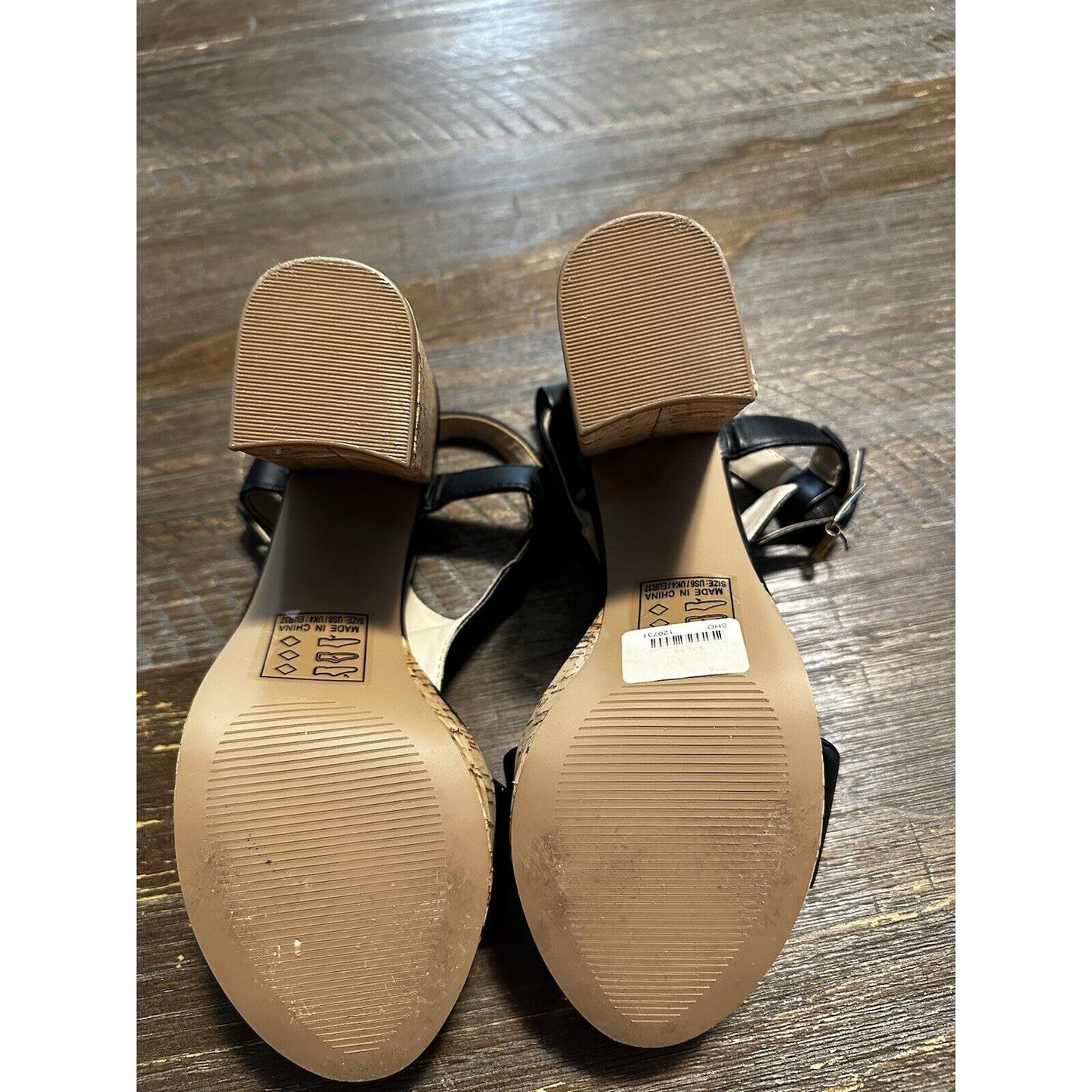 Qupid Wedges Size 6
